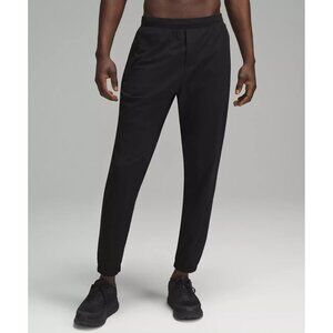 Surge Jogger Regular - Black